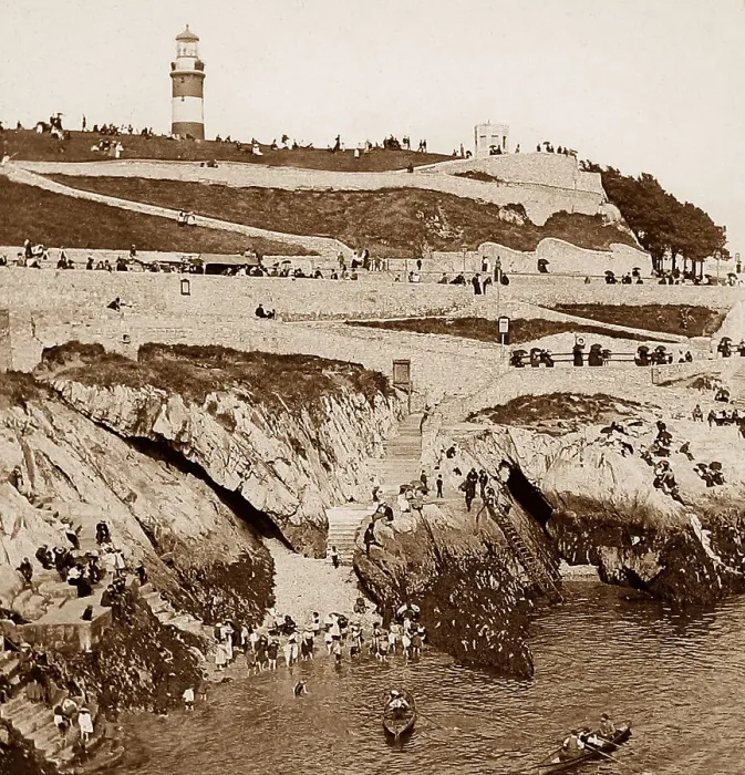 Framed Print : Plymouth Hoe Framed Print : Plymouth Hoe