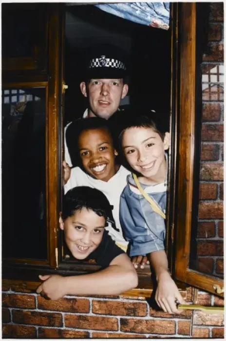 Framed Print : Police Officer / Children Framed Print : Police Officer / Children