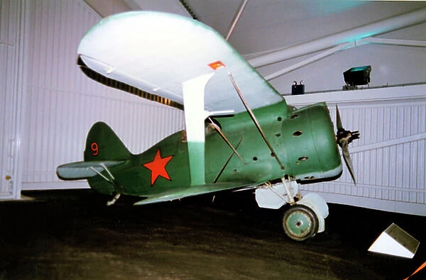 Polikarpov I-153 9 RED
