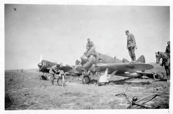 Framed Print : Polikarpov UTI-4 fighter trainers Framed Print : Polikarpov UTI-4 fighter trainers