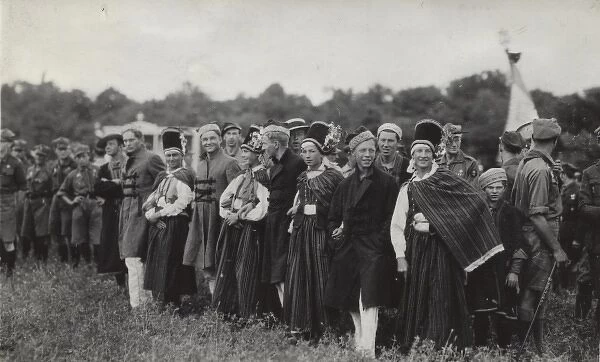 Polish Scouts in traditional dress
