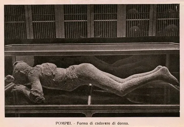 Framed Print : Pompeii - Italy - Body of a Woman Framed Print : Pompeii - Italy - Body of a Woman