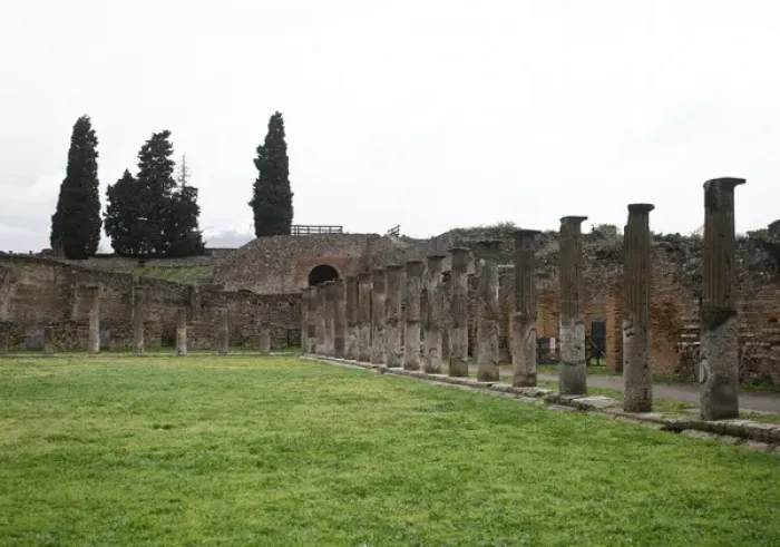 Framed Print : Pompeii. Quadriporticus Framed Print : Pompeii. Quadriporticus