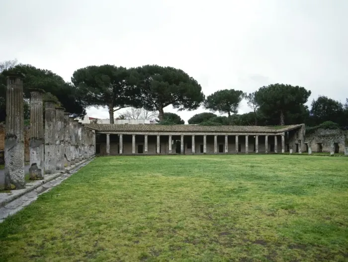 Framed Print : Pompeii. Quadriporticus Framed Print : Pompeii. Quadriporticus