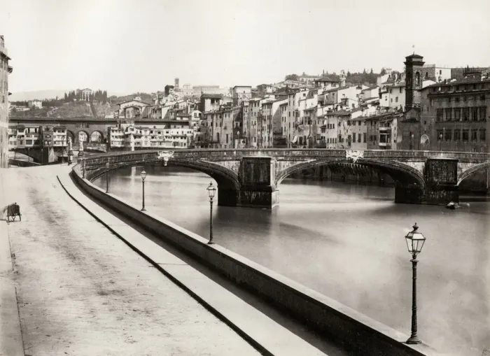 Framed Print : The Ponte Santa Trinita bridge in Florence, Italy Framed Print : The Ponte Santa Trinita bridge in Florence, Italy