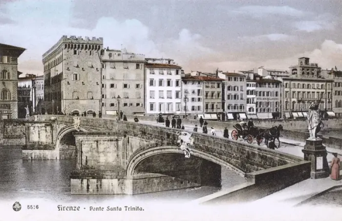 Framed Print : Ponte Santa Trinita - Florence, Italy Framed Print : Ponte Santa Trinita - Florence, Italy