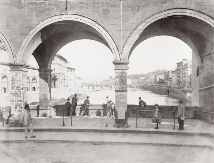 Framed Print : Ponte Vecchio over the River Arno, Florence, Firenze Framed Print : Ponte Vecchio over the River Arno, Florence, Firenze
