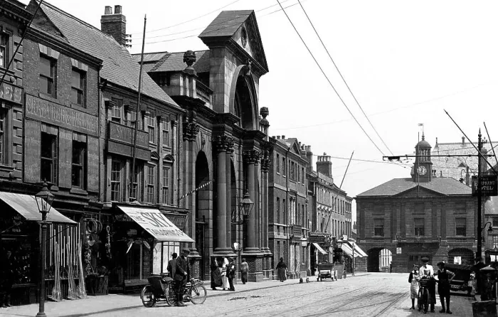 Framed Print : Pontefract Market Place early 1900s Framed Print : Pontefract Market Place early 1900s