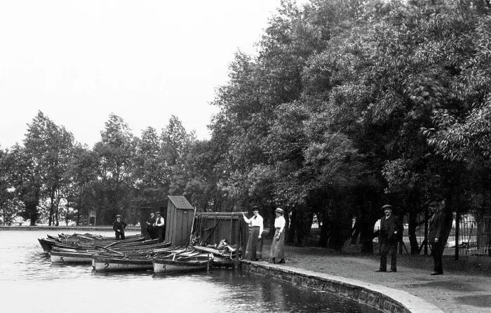 Framed Print : Pontefract Park early 1900s Framed Print : Pontefract Park early 1900s