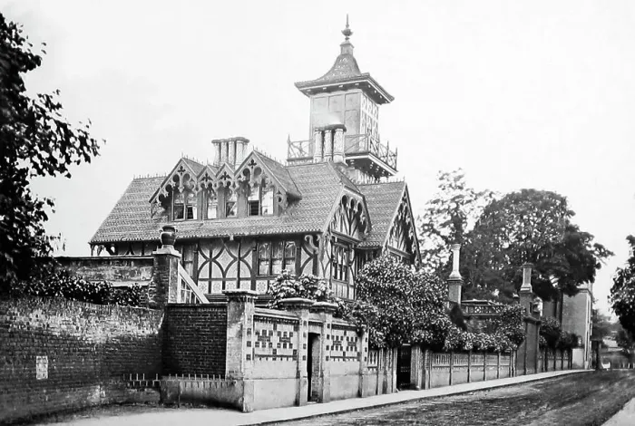 Framed Print : Pope's Villa, Twickenham, London Framed Print : Pope's Villa, Twickenham, London