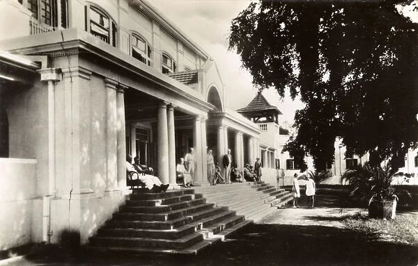 Front porch, Victoria Falls Hotel, Rhodesia (Zimbabwe)