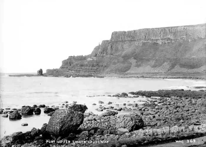 Framed Print : Port Noffer, Giants Causeway Framed Print : Port Noffer, Giants Causeway