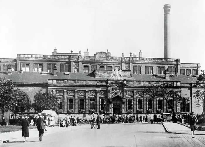 Framed Print : Port Sunlight Main Offices early 1900s Framed Print : Port Sunlight Main Offices early 1900s