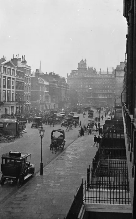 Framed Print : Portland Place and Langham Hotel, London W1 Framed Print : Portland Place and Langham Hotel, London W1