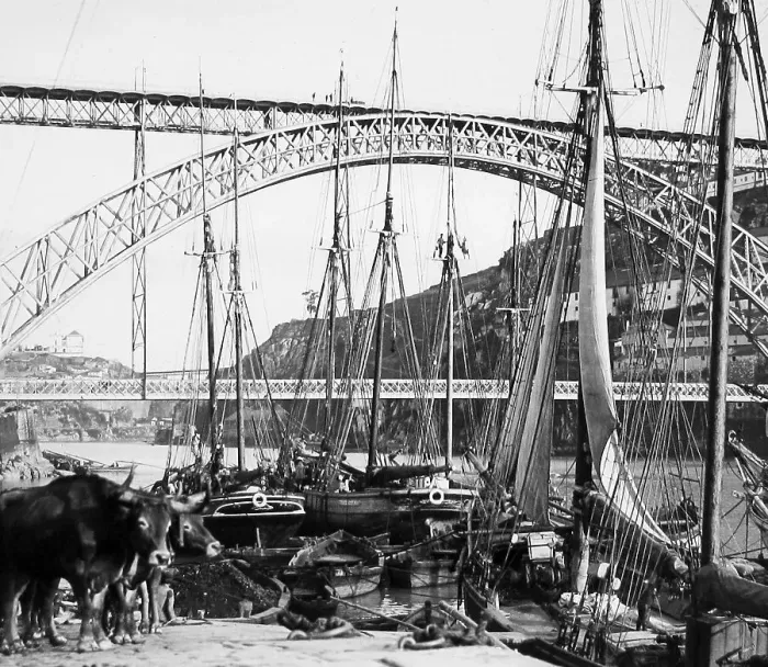Framed Print : Porto Portugal in 1906 Framed Print : Porto Portugal in 1906