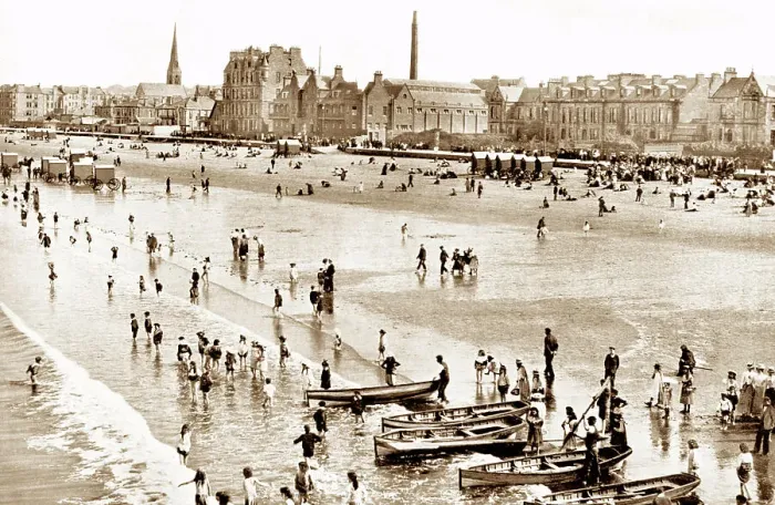 Framed Print : Portobello Beach early 1900s Framed Print : Portobello Beach early 1900s