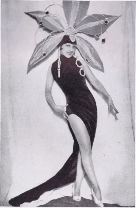 Framed Print : A portrait of the American dancer Dora Duby, Paris, 1930 Framed Print : A portrait of the American dancer Dora Duby, Paris, 1930