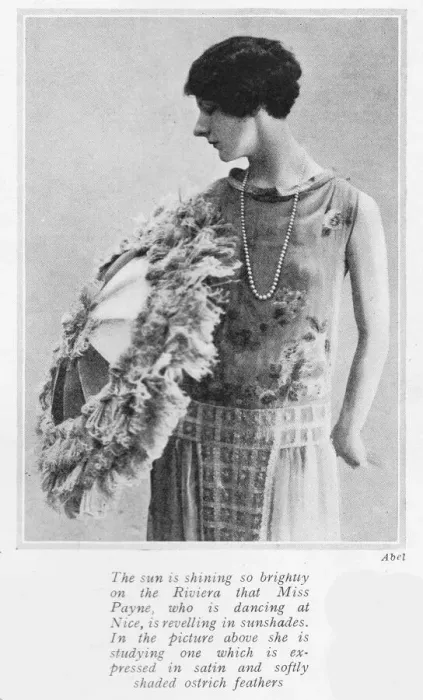Framed Print : A portrait of the American dancer Nina Payne Framed Print : A portrait of the American dancer Nina Payne