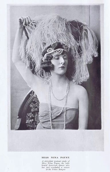 Portrait of the American dancer Nina Payne in Paris, 1922