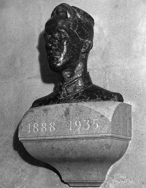 Portrait bust of T E Lawrence (Lawrence of Arabia)