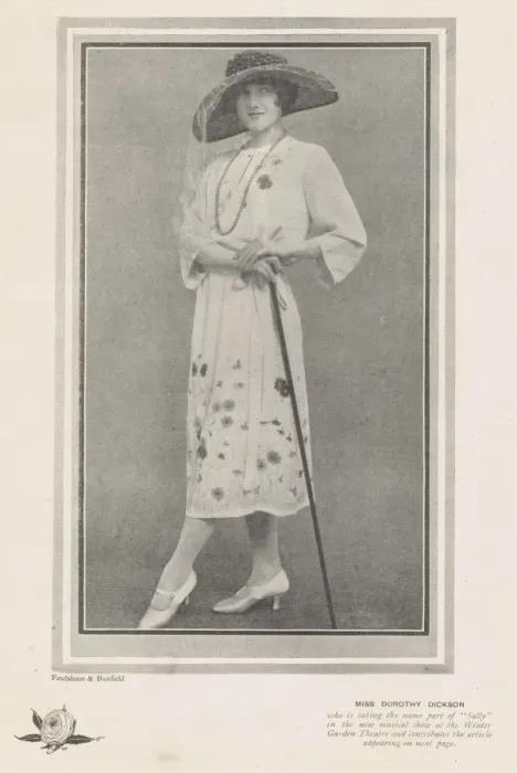 Framed Print : Portrait of the dancer and actress Dorothy Dickson, London Framed Print : Portrait of the dancer and actress Dorothy Dickson, London