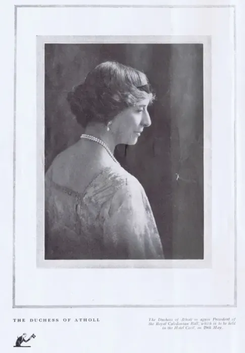 Framed Print : Portrait of the Duchess of Atholl, London, 1922 Framed Print : Portrait of the Duchess of Atholl, London, 1922