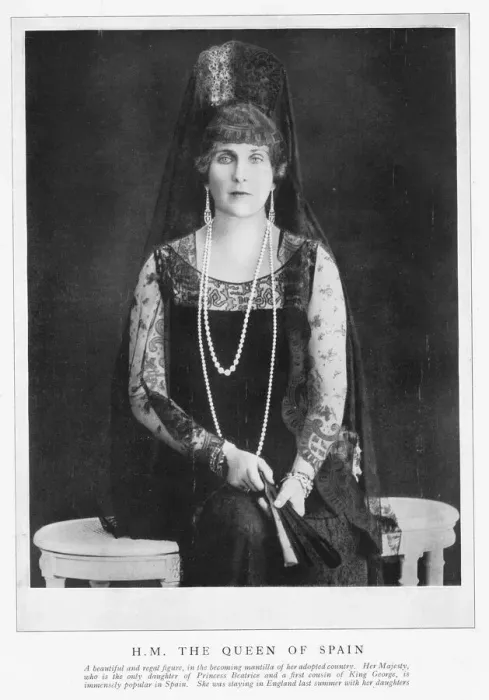 Framed Print : Portrait of the Queen of Spain, 1925 Framed Print : Portrait of the Queen of Spain, 1925
