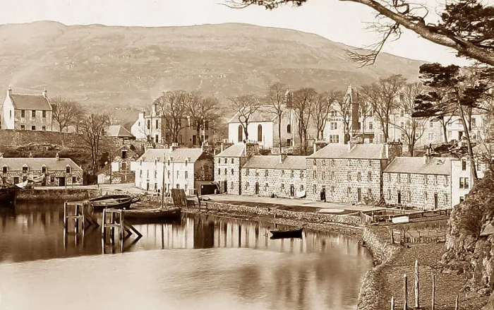 Framed Print : Portree, Isle of Skye, Scotland Framed Print : Portree, Isle of Skye, Scotland