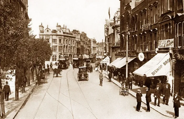 Framed Print : Portsmouth Commercial Road early 1900s Framed Print : Portsmouth Commercial Road early 1900s