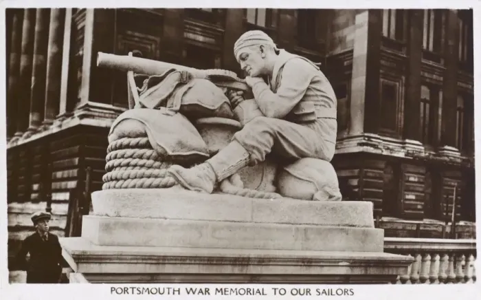 Framed Print : Portsmouth WW1 War Memorial - To Our Sailors Framed Print : Portsmouth WW1 War Memorial - To Our Sailors