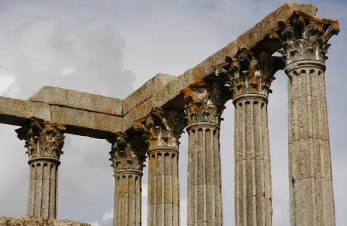 Framed Print : Portugal. Roman Temple of Evora. Corinthian style. 1st centu Framed Print : Portugal. Roman Temple of Evora. Corinthian style. 1st centu