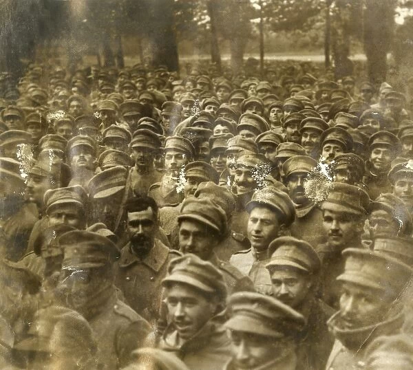 Portuguese soldiers in a park, WW1