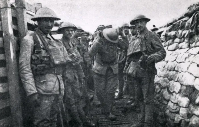 Framed Print : Portuguese troops in a trench, Western Front, WW1 Framed Print : Portuguese troops in a trench, Western Front, WW1