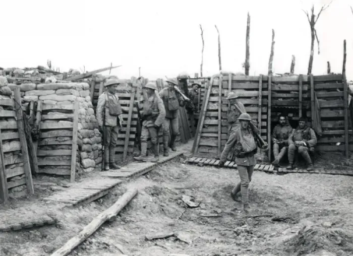 Framed Print : Portuguese troops in trenches near Neuve Chapelle, WW1 Framed Print : Portuguese troops in trenches near Neuve Chapelle, WW1
