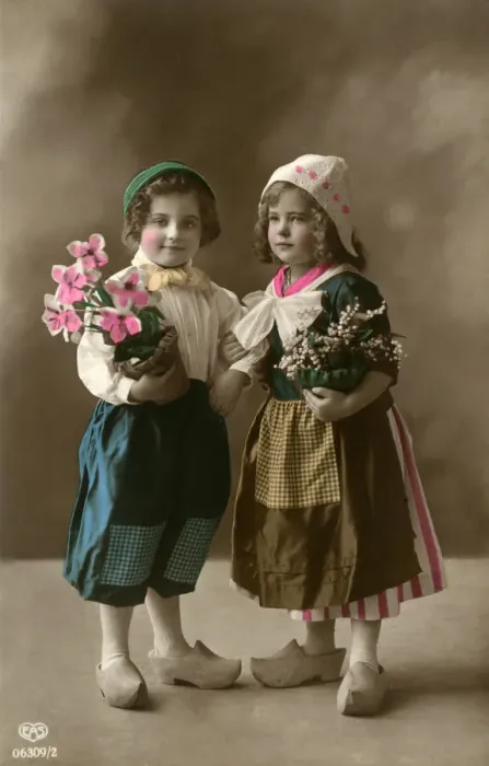 Framed Print : Postcard, Dutch boy and girl with flowers Framed Print : Postcard, Dutch boy and girl with flowers