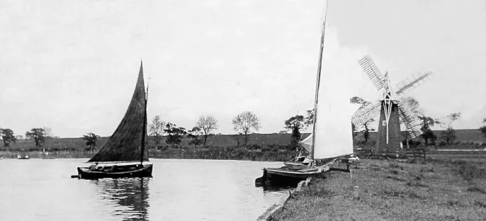 Framed Print : Potter Heigham Windmill, Norfolk, early 1900s Framed Print : Potter Heigham Windmill, Norfolk, early 1900s
