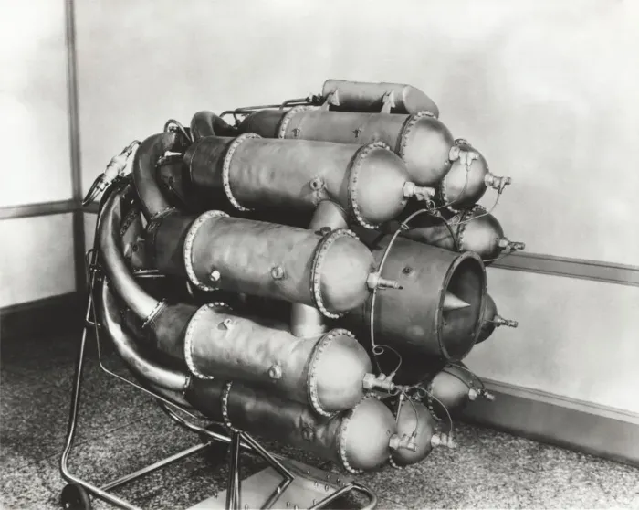 Framed Print : Power Jet W-1 Engine on a Jig Framed Print : Power Jet W-1 Engine on a Jig