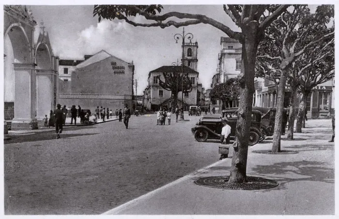 Framed Print : Praca da Republica, Ponta Delgada, Sao Miguel Island, Azores Framed Print : Praca da Republica, Ponta Delgada, Sao Miguel Island, Azores