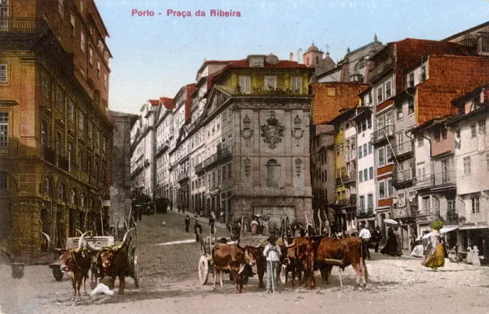 Framed Print : Praca da Ribeira, Porto, northern Portugal Framed Print : Praca da Ribeira, Porto, northern Portugal
