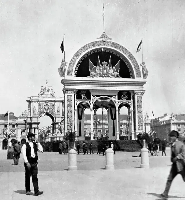 Framed Print : Praca di Commercio, Lisbon, Portugal, early 1900s Framed Print : Praca di Commercio, Lisbon, Portugal, early 1900s