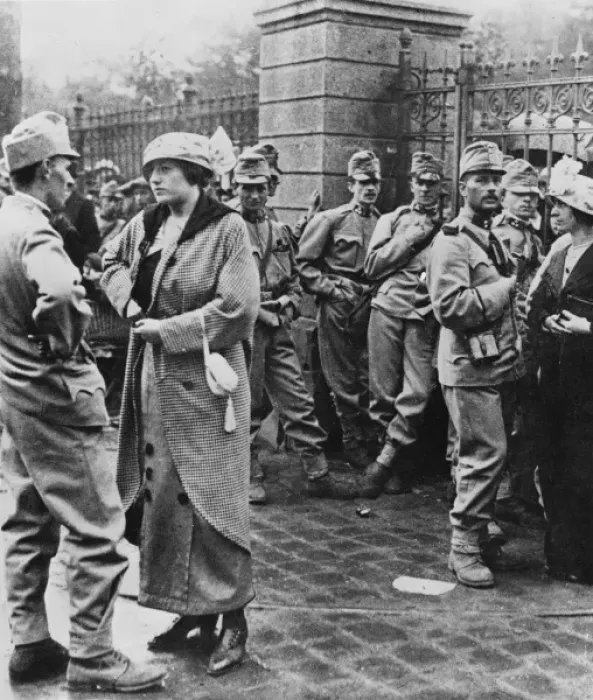 Framed Print : Prague 1914, soldiers called up Framed Print : Prague 1914, soldiers called up
