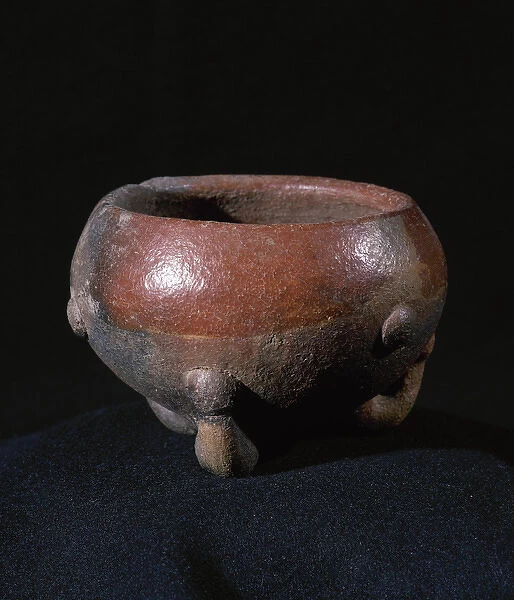 Pre-Incan. Guangala Culture. 300  /  200 a 700  /  800 DC. Ceramic ve