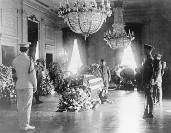 Framed Print : President Warren G. Hardings body lying in state in the Ea Framed Print : President Warren G. Hardings body lying in state in the Ea