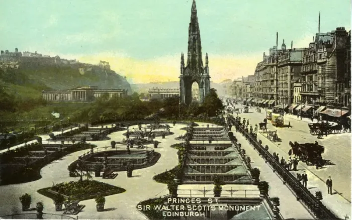 Framed Print : Princes St & Sir Walter Scotts Monument, Edinburgh, Midloth Framed Print : Princes St & Sir Walter Scotts Monument, Edinburgh, Midloth