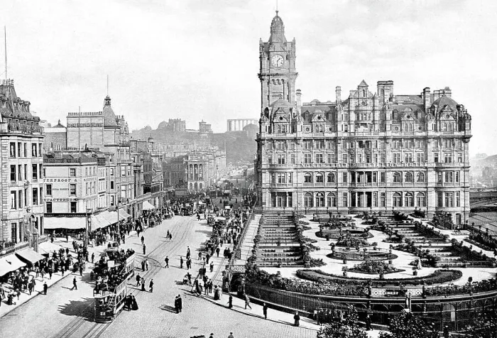 Framed Print : Princes Street, Edinburgh early 1900's Framed Print : Princes Street, Edinburgh early 1900's
