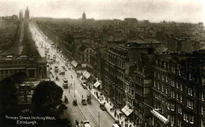 Framed Print : Princes Street, Edinburgh, Midlothian Framed Print : Princes Street, Edinburgh, Midlothian