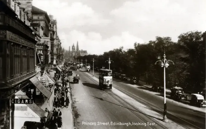 Framed Print : Princes Street, Edinburgh, Midlothian Framed Print : Princes Street, Edinburgh, Midlothian