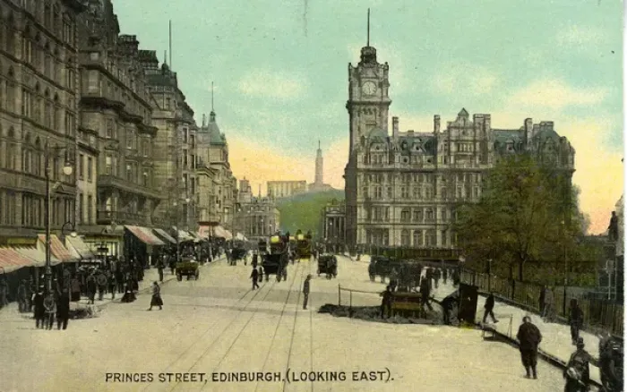 Framed Print : Princes Street, Edinburgh, Midlothian Framed Print : Princes Street, Edinburgh, Midlothian
