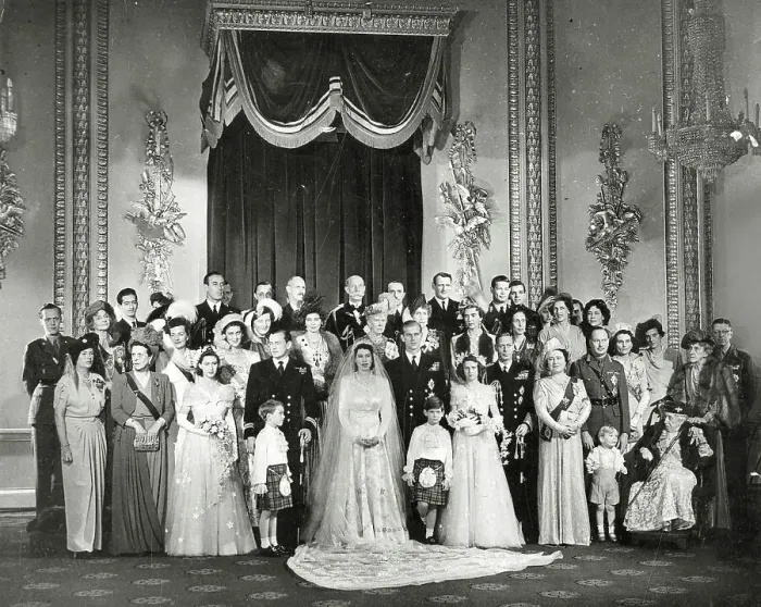Framed Print : Princess Elizabeth and Philip Mountbatten - Wedding Photo Framed Print : Princess Elizabeth and Philip Mountbatten - Wedding Photo