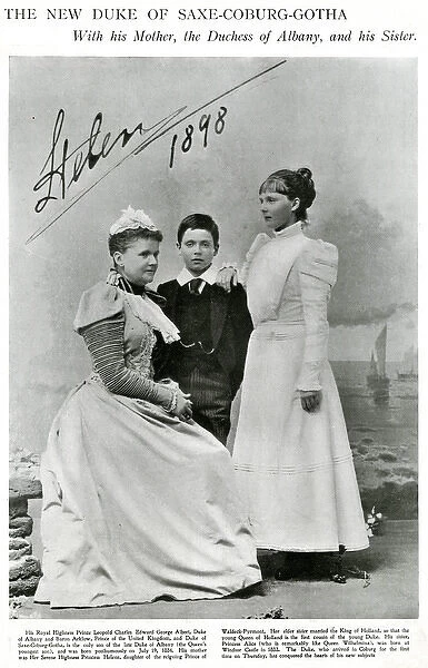 Princess Helena of Waldeck and Pyrmont with her children